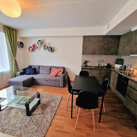 Διαμέρισμα Spacious Near Downtown