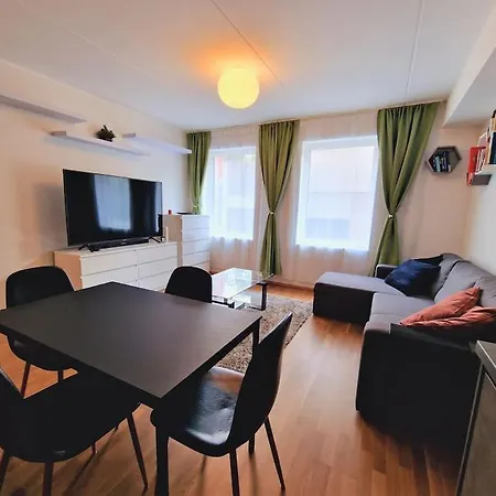 Spacious Near Downtown Ταλίν